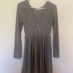 Gray long sleeve dress
